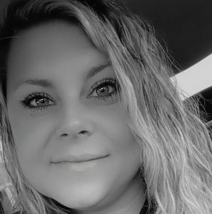 Meet your Posher, Jade